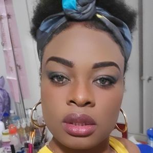 Meet your Posher, Djei sarah